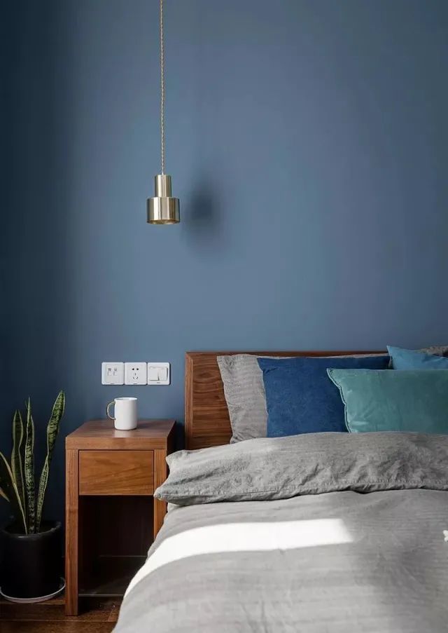 装修墙面颜色搭配技巧:空间采光风格全解析(图4) 要想家装颜值高,还得看墙面色彩怎么选!