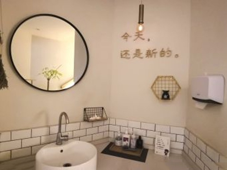 小户型的干湿分离 洗手台外移怎么做?(图1) 小户型的干湿分离 洗手台外移怎么做?