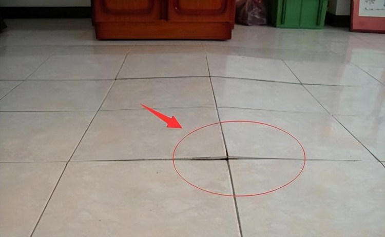 无缝瓷砖靠谱吗 贴砖到底应不应该留缝？