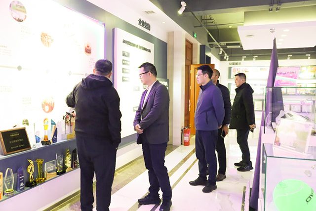 20250312_101152_014.jpg 住建部调研老房改造新方案,业之峰展示系统解决能力(图1)